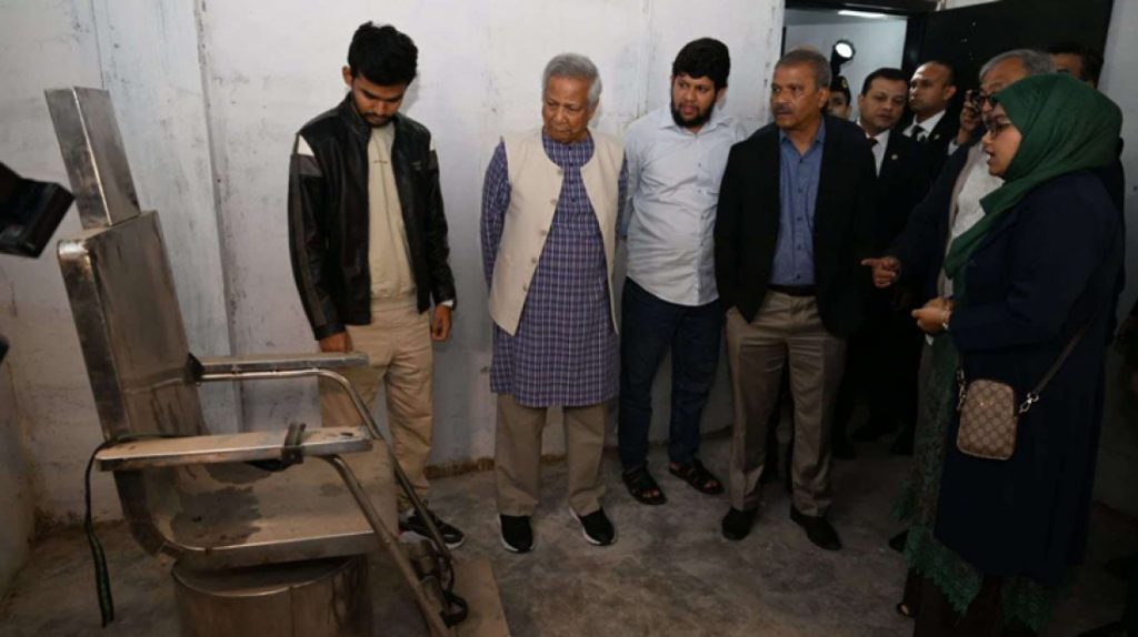 ‘আয়নাঘর’ পরিদর্শন করলেন প্রধান উপদেষ্টা