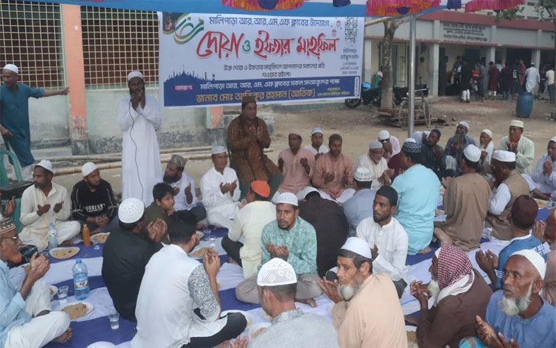 শাজাহানপুরে মাদলায় আতিক চেয়ারম্যানের ইফতার মাহফিল